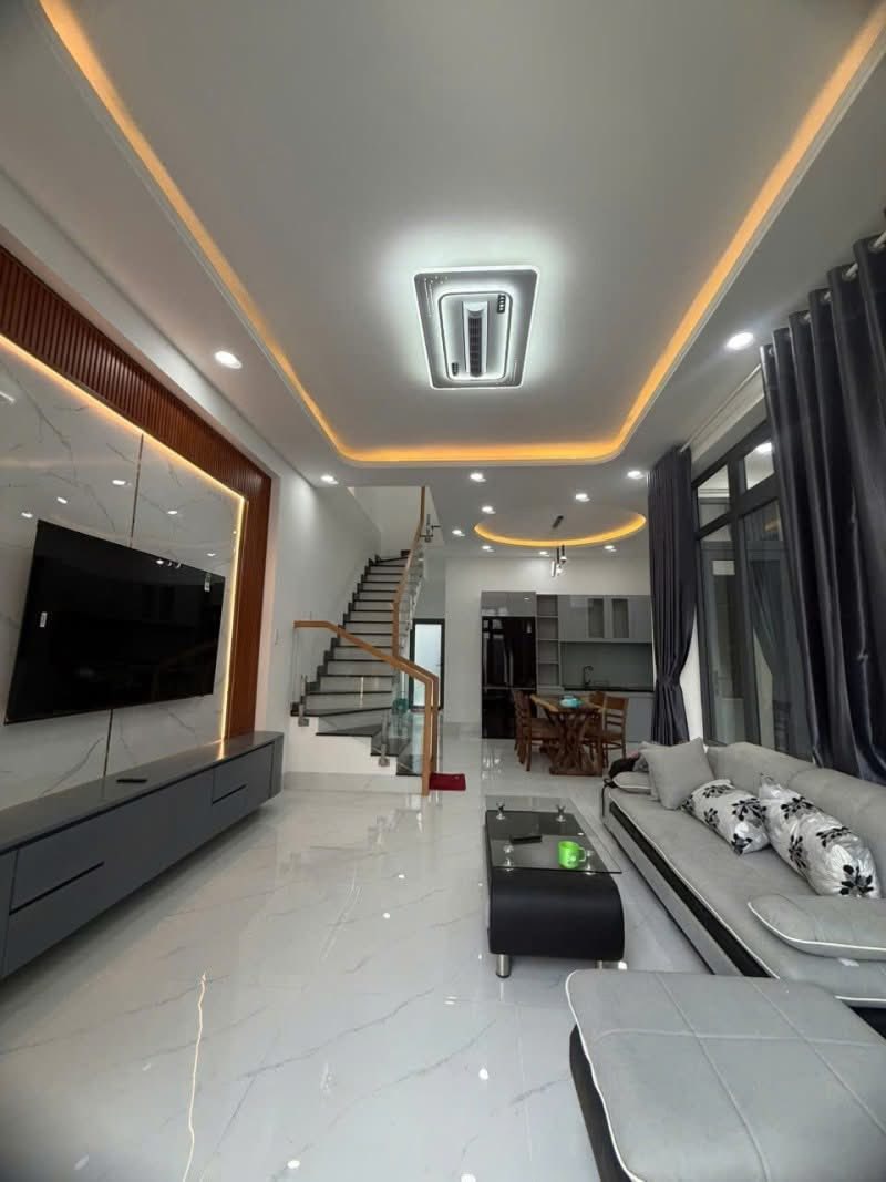 NHÀ BÁN 2 TẦNG MỚI TINH GẦN 90M²,  HẺM XE TẢI THÔNG. TRỤC NGẮN THỚI TỨ 2, THỚI TAM THÔN, HÓC MÔN