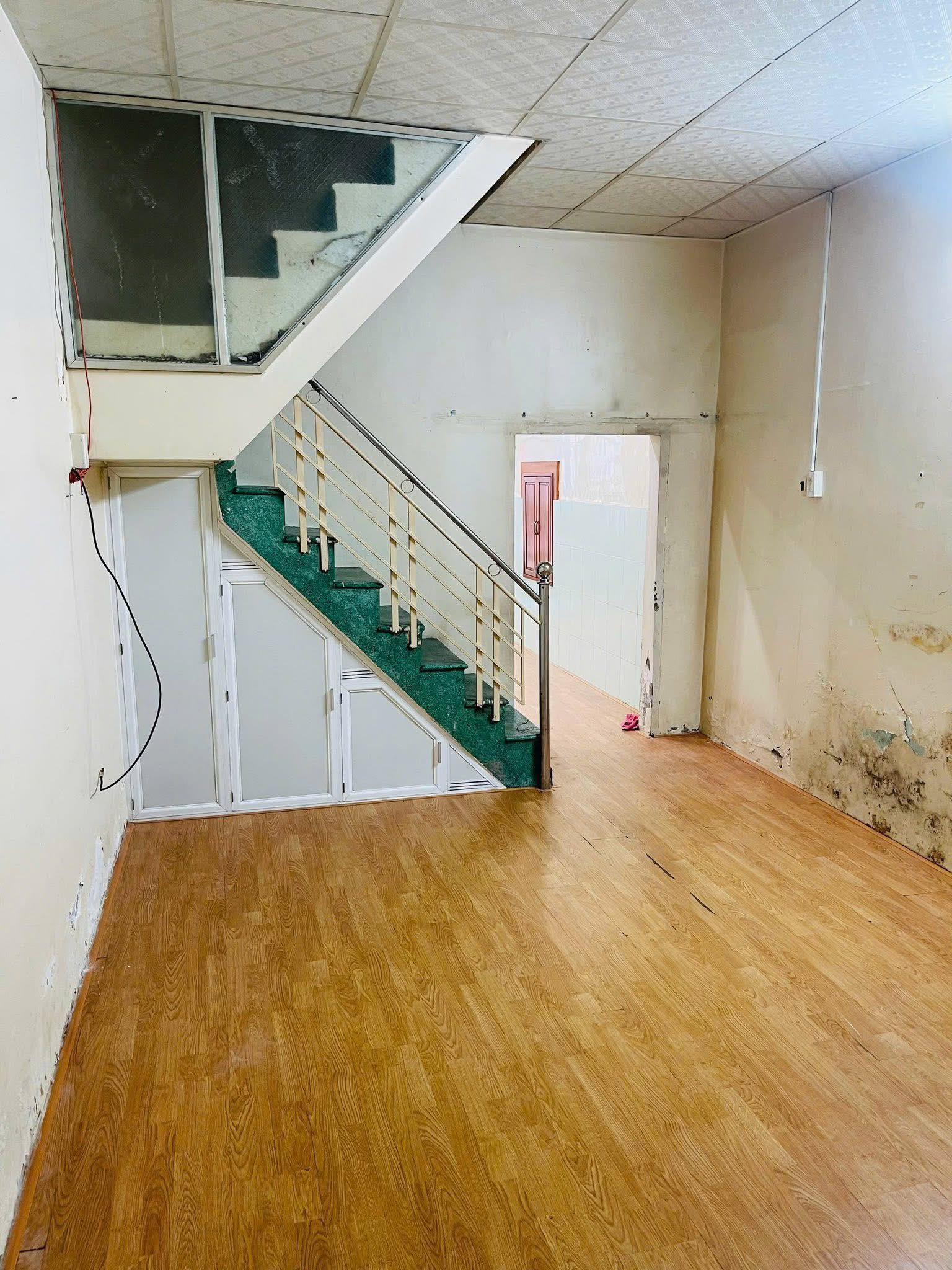 BÁN NHÀ TTTP KHU BÀN CỜ MẶT TIỀN KINH DOANH ĐƯỜNG ÂU CƠ 2