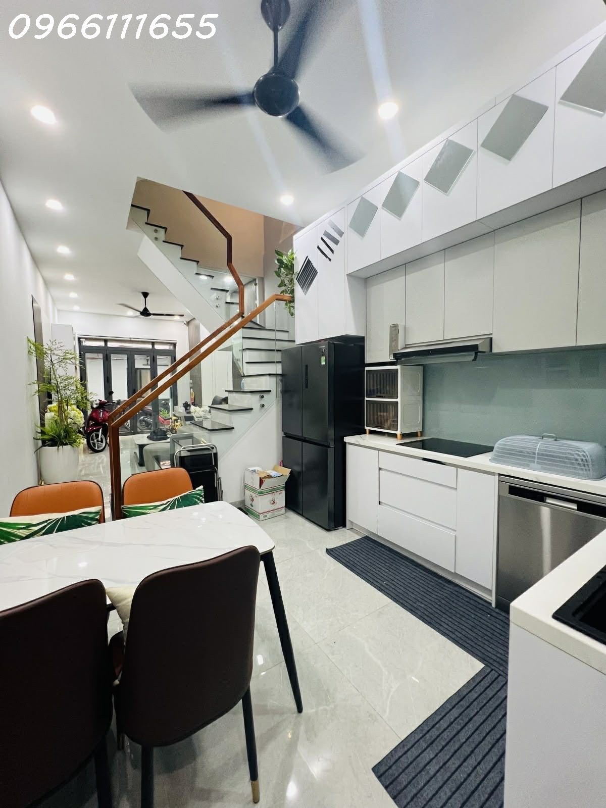 BÁN NHÀ SIÊU PHẨM ĐẸP FULL NỘI THẤT XỊN- NGUYỄN VĂN CỪ- P. CẦU KHO- VÀI BƯỚC CHÂN RA MẶT TIỀN - 3 2
