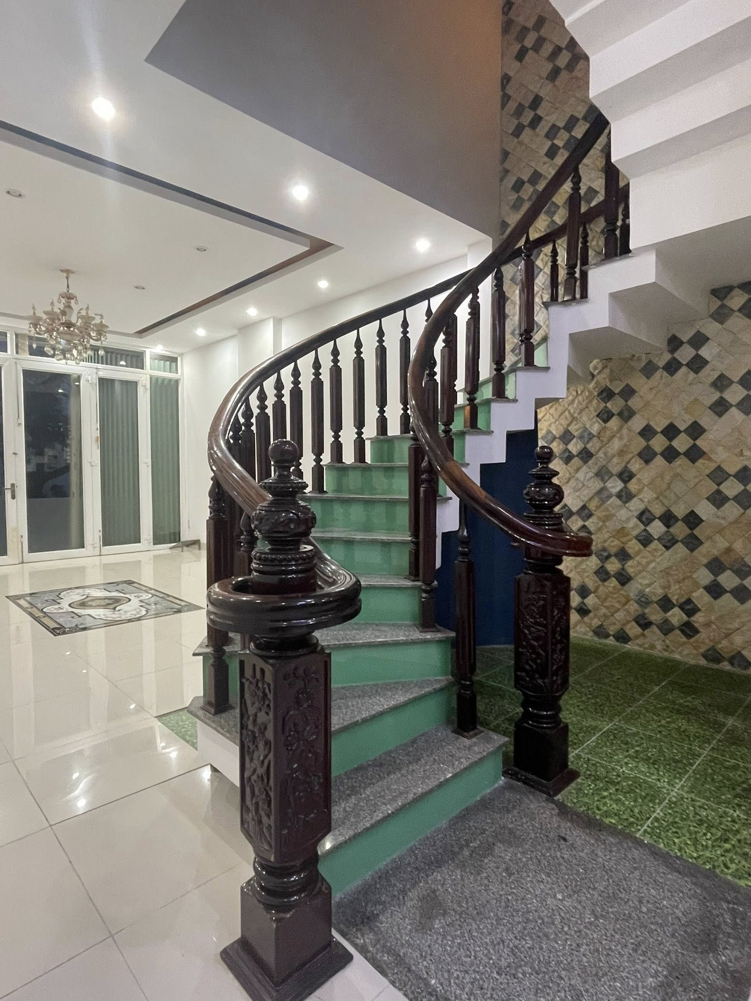 NHÀ 2 TẦNG ĐƯỜNG 12M VĨNH HÒA – GẦN BIỂN, KINH DOANH TỐT, GIÁ CHỈ 6,4 TỶ 4