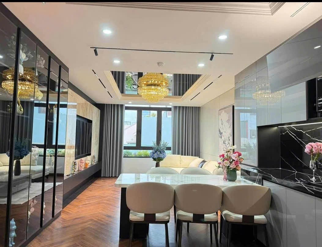HÀNG HIẾM PHÂN LÔ Ô TÔ TRÁNH – 34M² – 4 TẦNGNẰM PHỐ TÂY SƠN – GIÁ 10.9 TỶ – DỄ SANG TAY