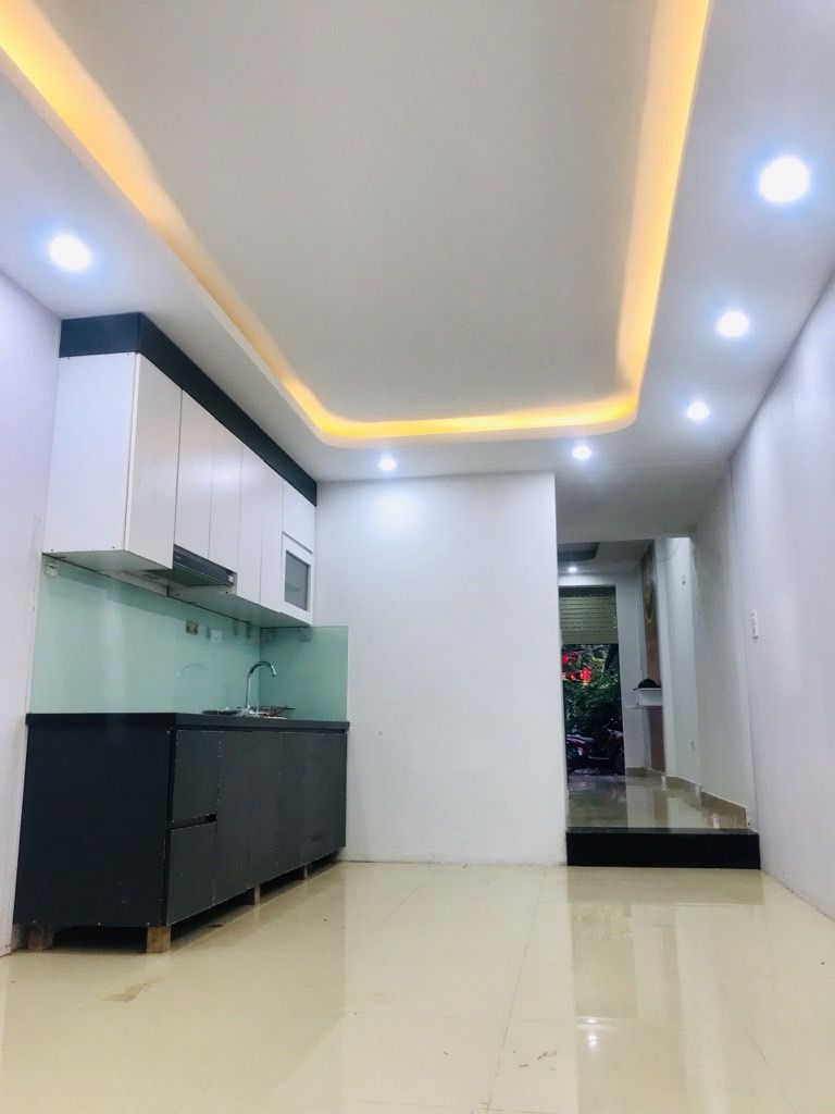 Bán nhà Trương Định – 42m2x 5 tầng- Ngõ VIP, Thông, An ninh – gần Ô tô – Giá 8 tỷ 2