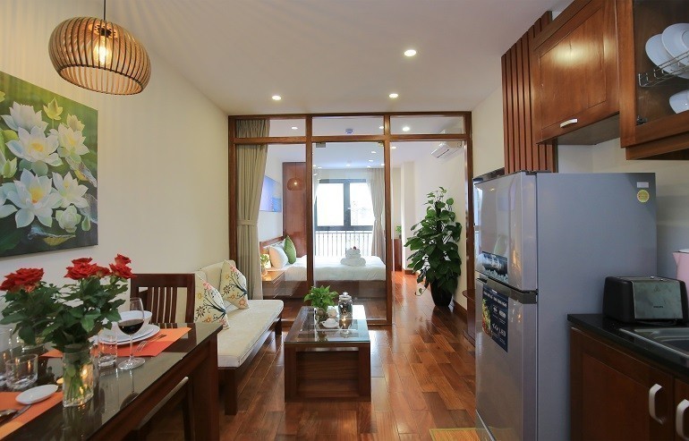 Cho thuê căn hộ 1PN, rộng 45m2 tại Đào Tấn, Ba Đình, đầy đủ nội thất hiện đại 5