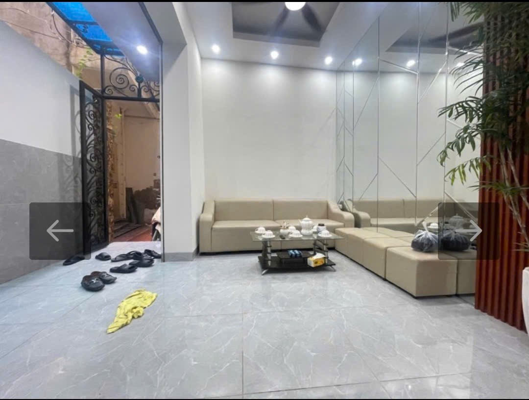 41M² – 4 TẦNG – 4 NGỦ – GIÁ HƠN 8,7 TỶ  NGÕ HÒA BÌNH NÔNG – MẤY BƯỚC RA PHỐ KHÂM THIÊN 2