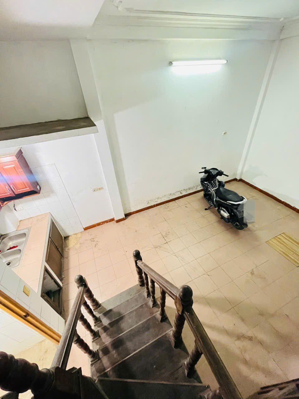 Cho thuê nhà riêng 624 Quỳnh Mai, Thanh Nhàn, Hai Bà Trưng 30m x 5T giá 8.5 triệu 2