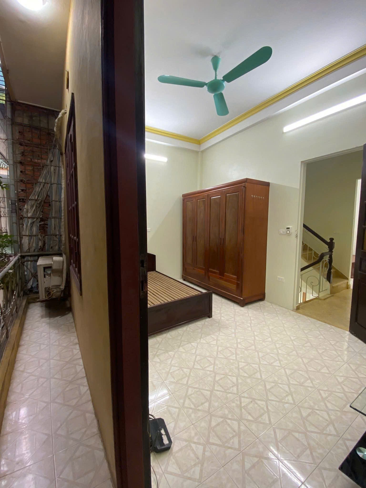 Cho thuê nhà riêng ngõ 105 Bạch Mai, Hai Bà Trưng 40m x 3T FULL ĐỒ giá 11 triệu 2