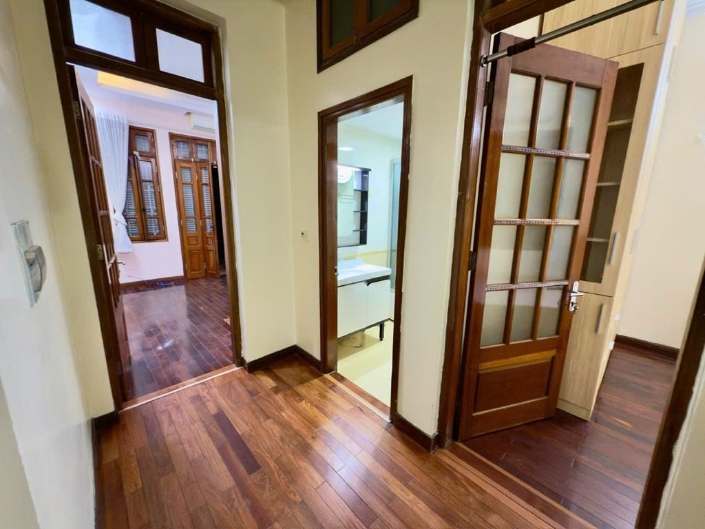 Cần bán Nhà mặt tiền đường Trần Quốc Hoàn, Phường Nghĩa Đô, Diện tích 50m², Giá Thương lượng 4