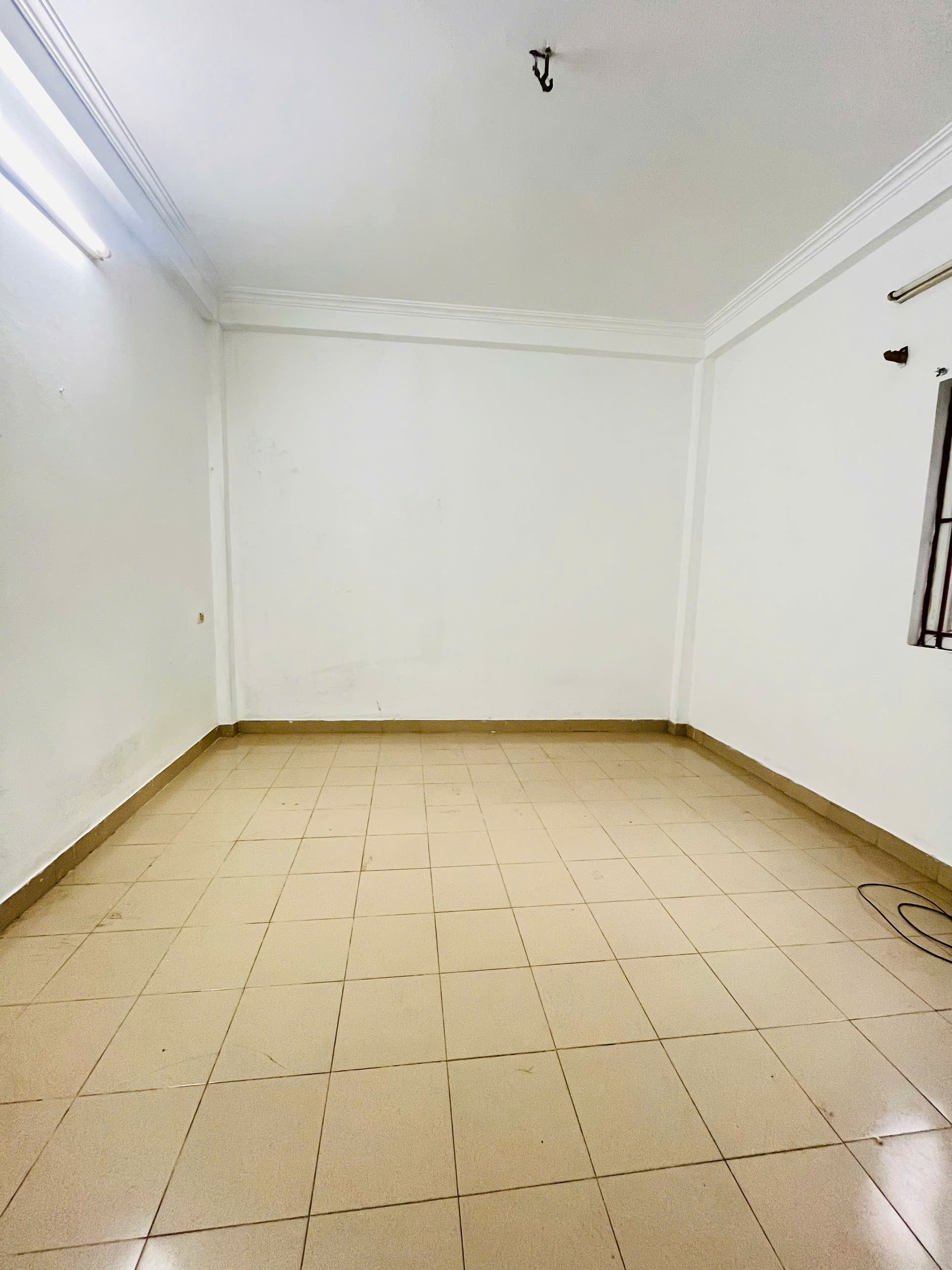 Cho thuê nhà riêng 624 Quỳnh Mai, Thanh Nhàn, Hai Bà Trưng 30m x 5T giá 8.5 triệu 4