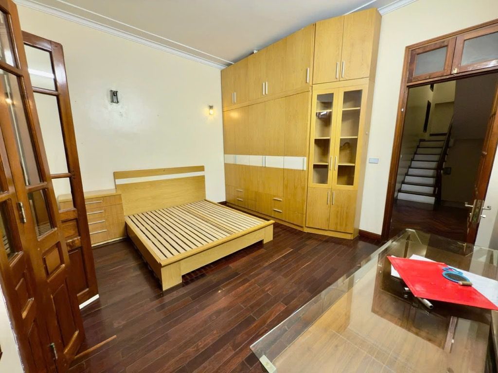Cần bán Nhà mặt tiền đường Trần Quốc Hoàn, Phường Nghĩa Đô, Diện tích 50m², Giá Thương lượng 5