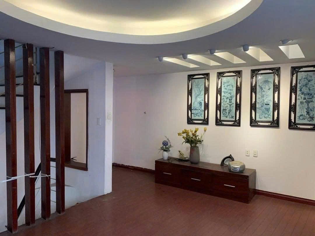 Cho thuê nhà riêng ngõ 162 Khương Đình, Thanh Xuân 40m x 5T giá 15TR, CHO Ở NHÓM