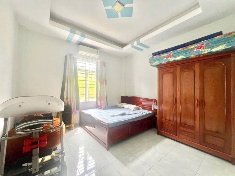 Bán nhà 3 tầng, đường số 38, Hiệp Bình Chánh, Thủ Đức, TP HCM - diện tích 59m2, giá 6,45 tỷ. Sổ 4