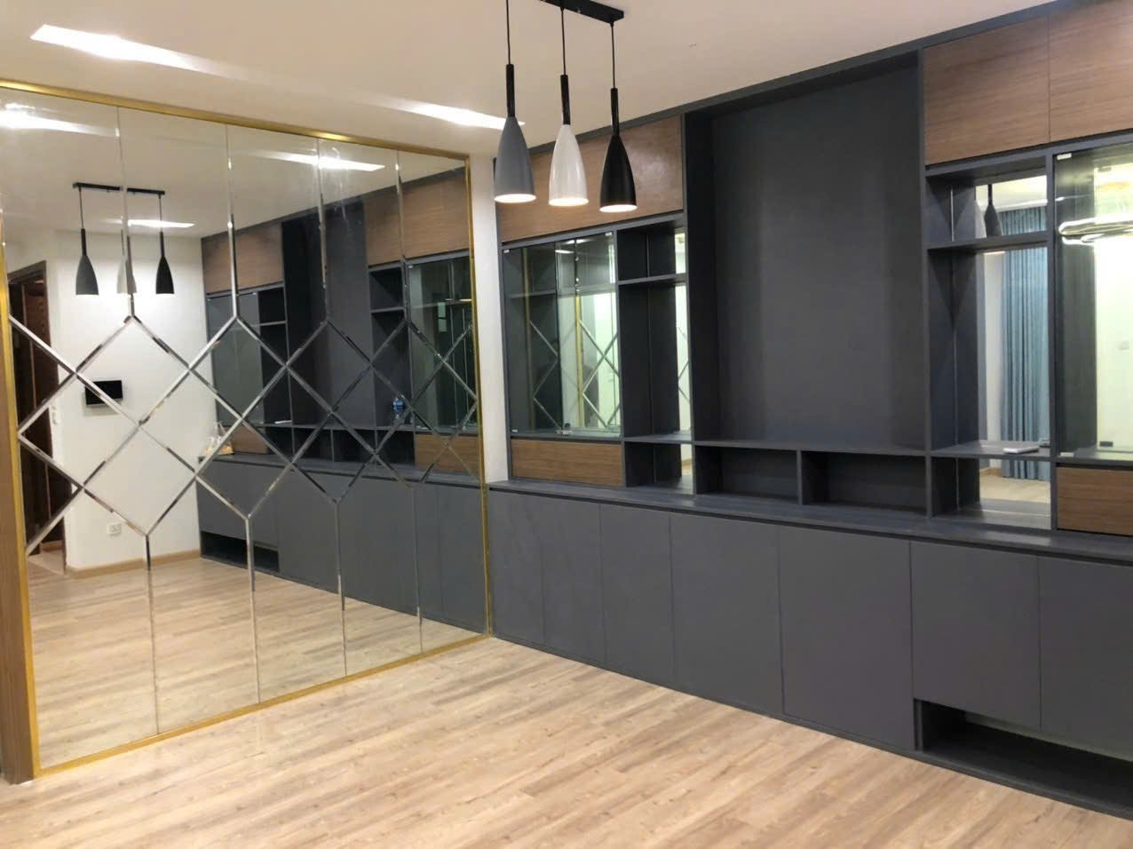 Bán căn hộ SEASONS AVENUE 2PN giá rẻ nhất hiện tại: 6.5 tỷ 2
