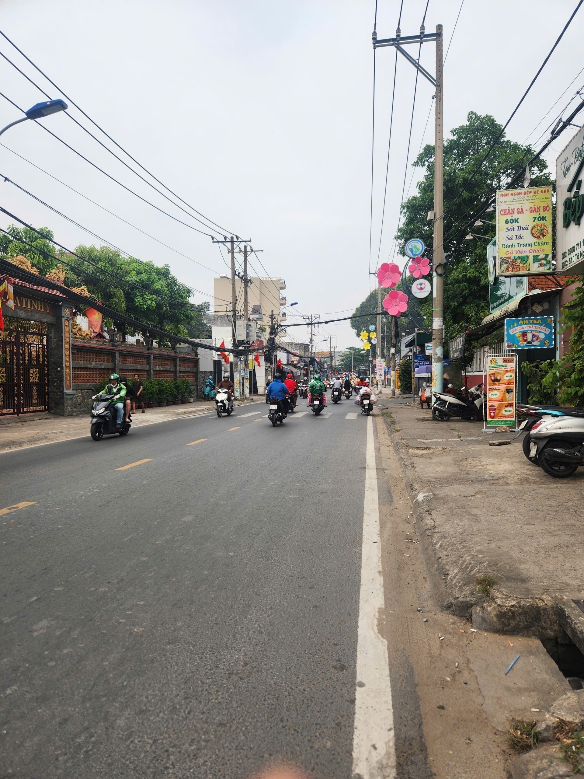 Bán nhà chợ Hiệp Bình 62m2 - gần Gigamall - nở hậu - chỉ 5 tỷ nhỉnh