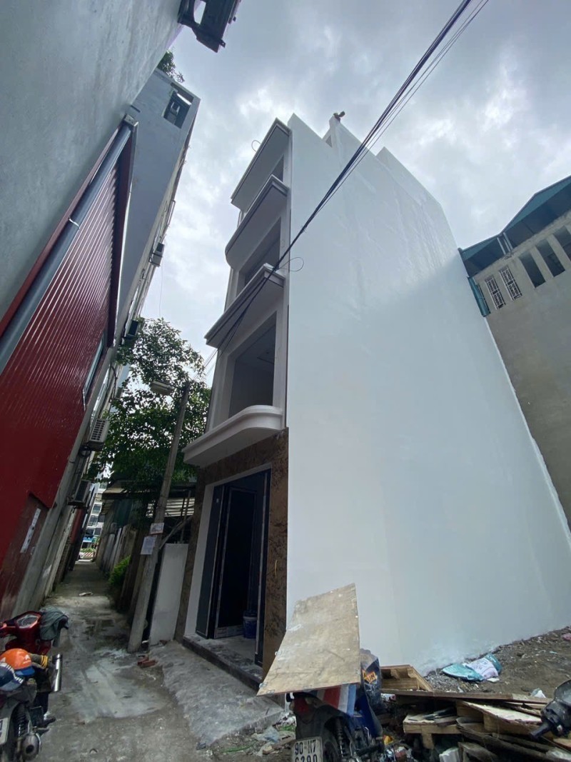 BÁN NHÀ MỚI PHỐ TRẠM – LONG BIÊN 4