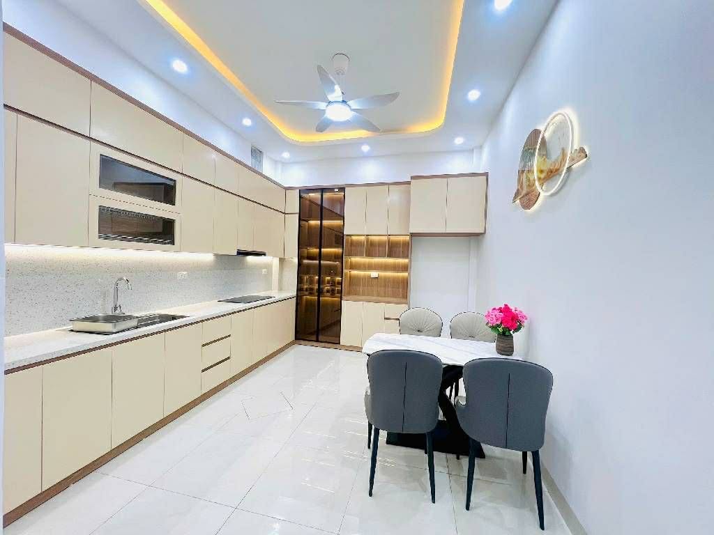NGÔ QUYỀN HÀ ĐÔNG- PHÂN LÔ- OTO- ĐƯỜNG THÔNG- NHỈNH 11TỶ 3