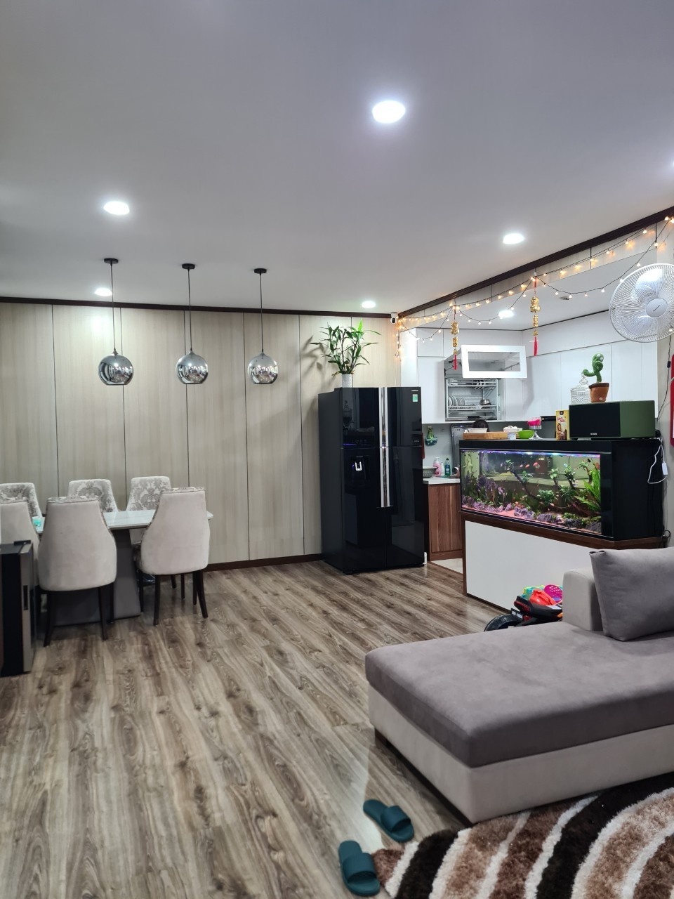 Bán căn 3 ngủ dt 93m2 tại Ecolife Capitol, SHLD giá 8.x tỷ 3