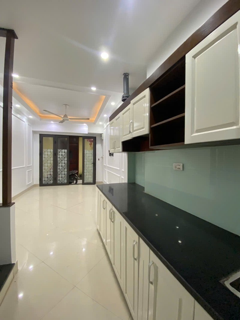 BÁN NHÀ DÂN XÂY BÁT KHỐI – LONG BIÊN  34M² – 5 TẦNG – Ở NGAY – GIÁ TỐT 3