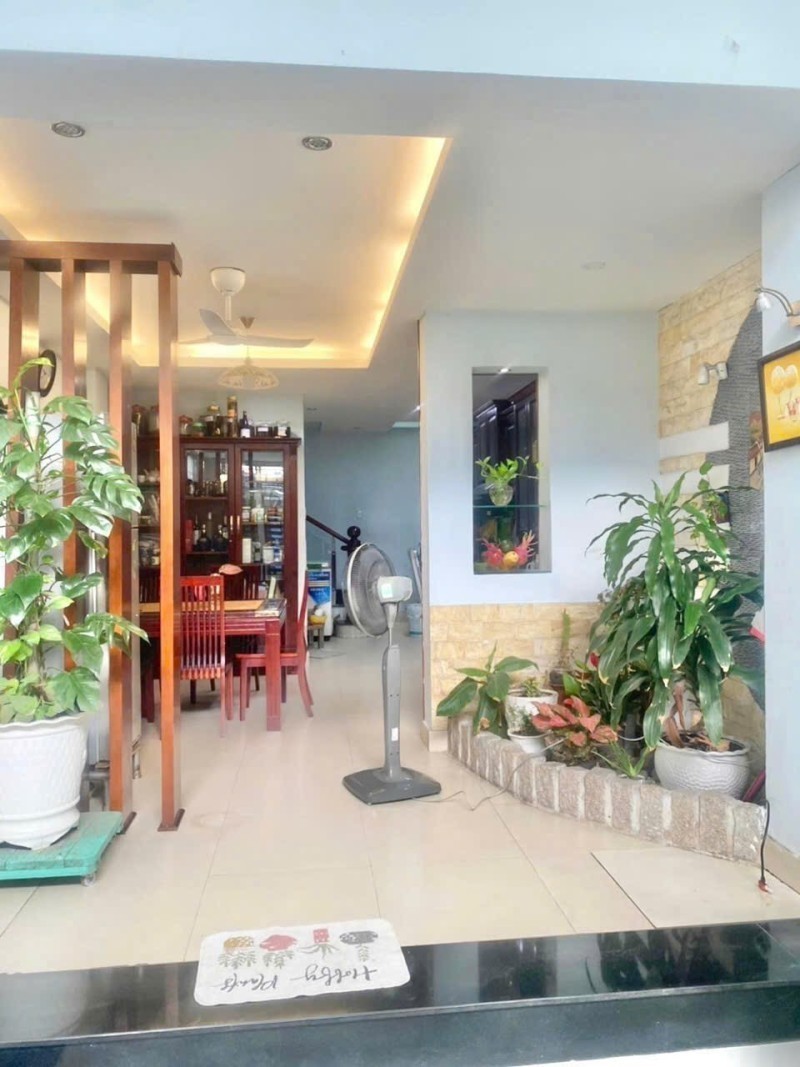 Bán nhà mặt phố đường số 16, Bình Trưng Đông, Thủ Đức, TP HCM, DT 64m2, 5 tầng, giá 7,15 tỷ - Sổ 2