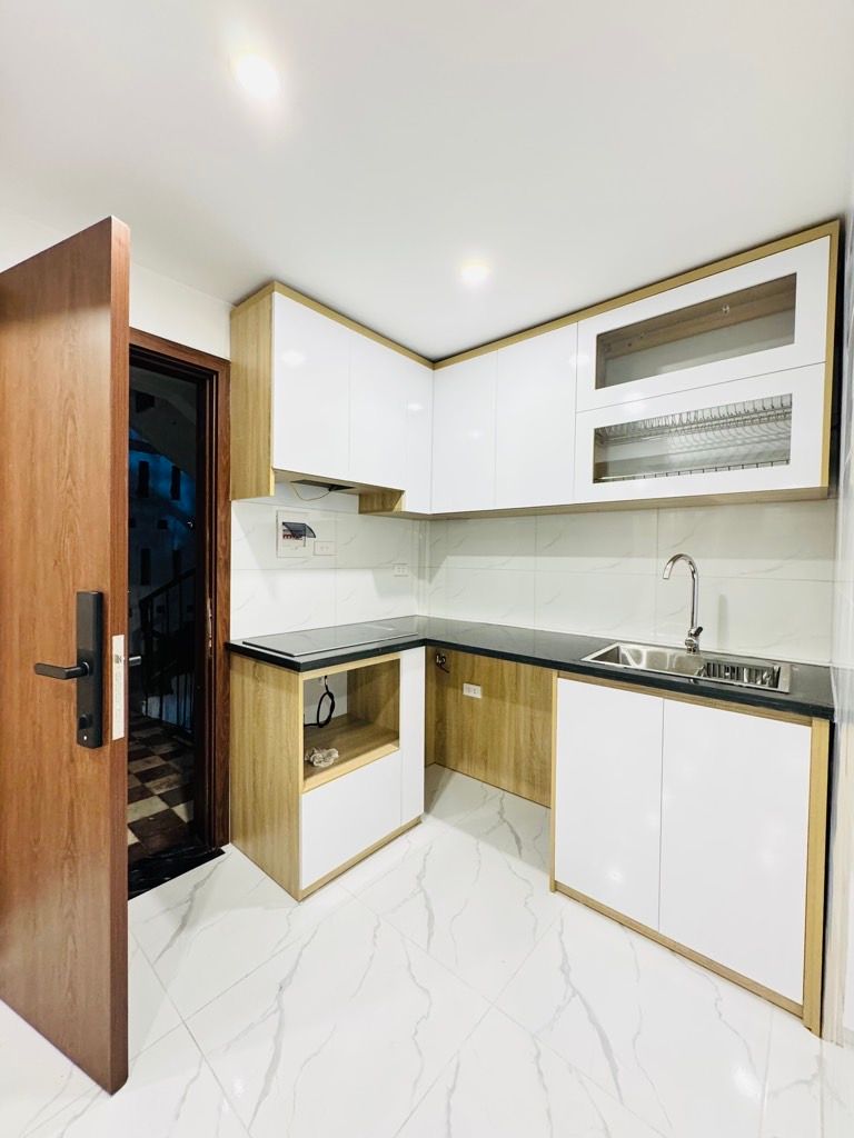 Cần bán Căn hộ chung cư đường Nguyễn Hiền, Phường Bách Khoa, Diện tích 65m², Giá 4.45 Tỷ 2
