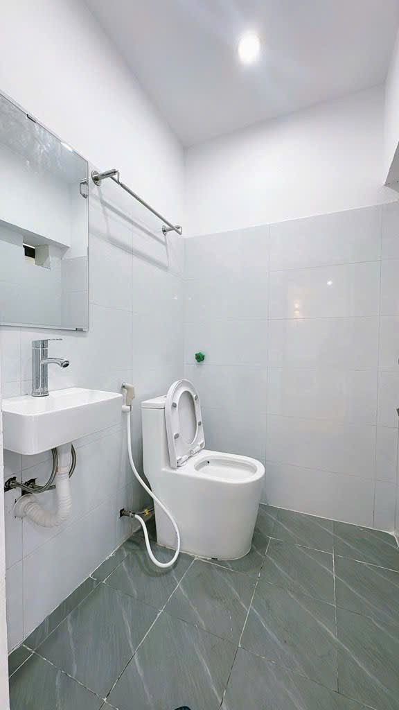Cần bán Căn hộ chung cư đường Trương Định, Phường Giáp Bát, Diện tích 80m², Giá 4.98 Tỷ 3