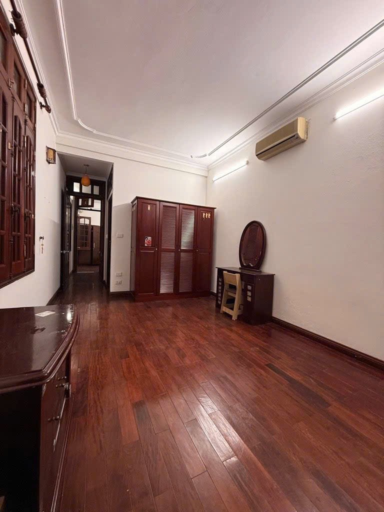Cần bán Nhà mặt tiền đường Đại La, Phường Đồng Tâm, Diện tích 43m², Giá 13.8 Tỷ