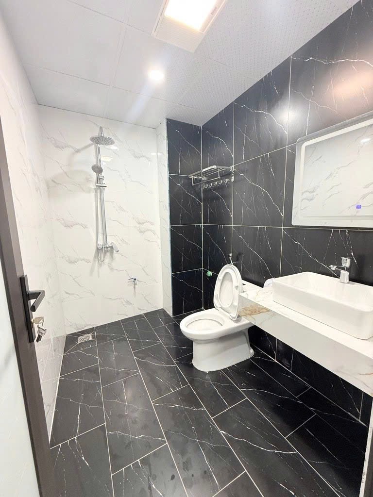 Cần bán Nhà mặt tiền đường Hoàng Mai, Phường Hoàng Văn Thụ, Diện tích 50m², Giá 20 Tỷ 4