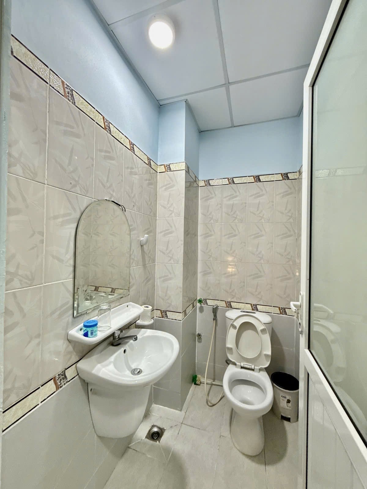 HÀNG HIẾM CỘNG HOÀ - TOÀ NHÀ VP - HẦM + 6 TẦNG - ĐƯỜNG 10m - GIÁ 26 TỶ 4
