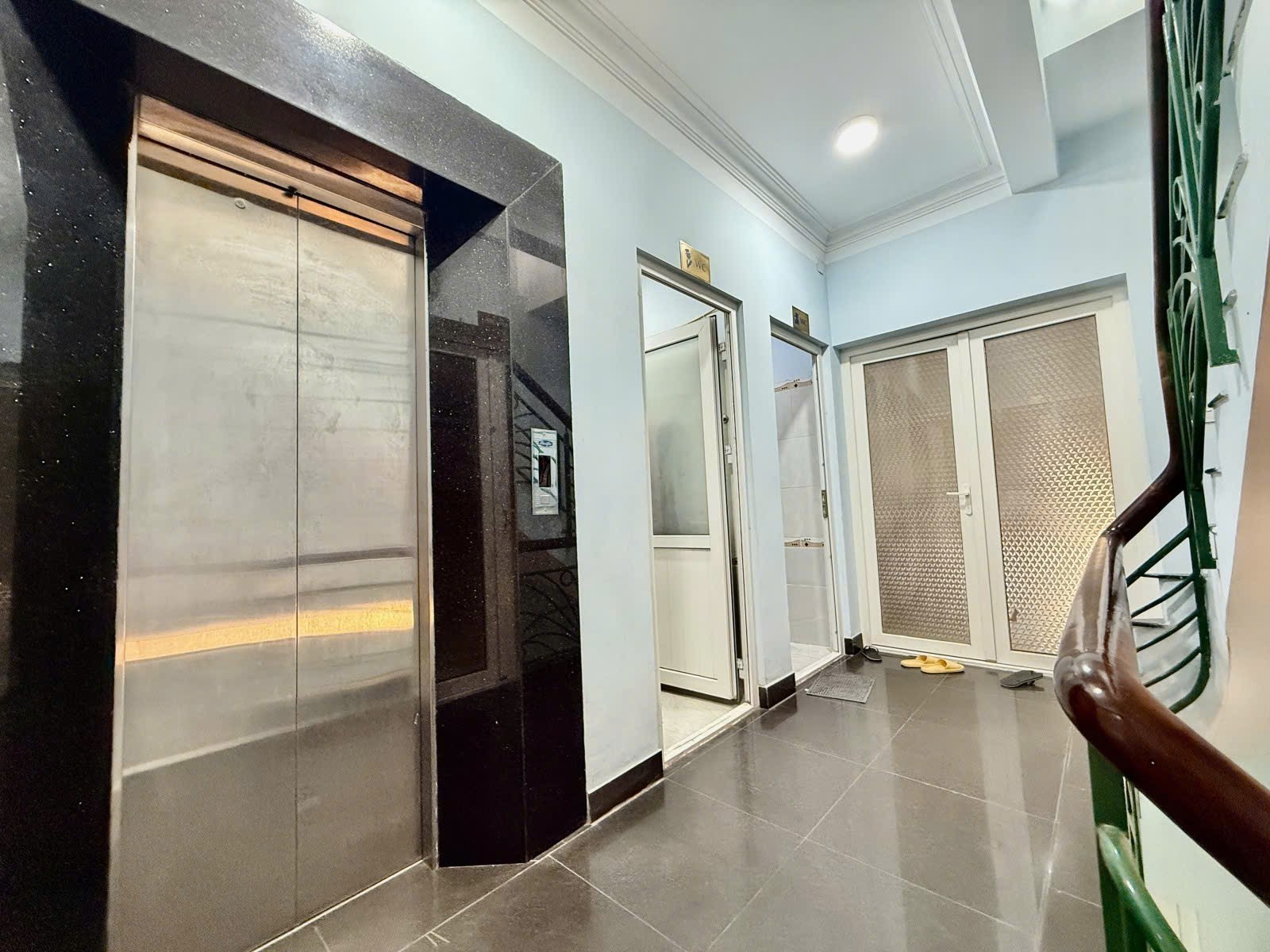 HÀNG HIẾM CỘNG HOÀ - TOÀ NHÀ VP - HẦM + 6 TẦNG - ĐƯỜNG 10m - GIÁ 26 TỶ 5