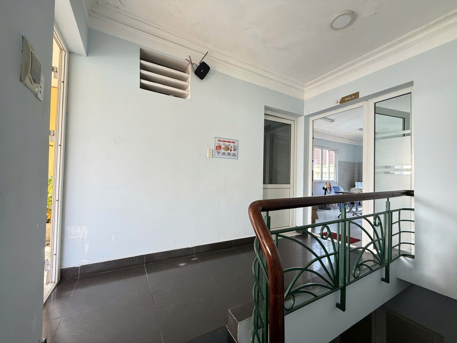 HÀNG HIẾM CỘNG HOÀ - TOÀ NHÀ VP - HẦM + 6 TẦNG - ĐƯỜNG 10m - GIÁ 26 TỶ 12