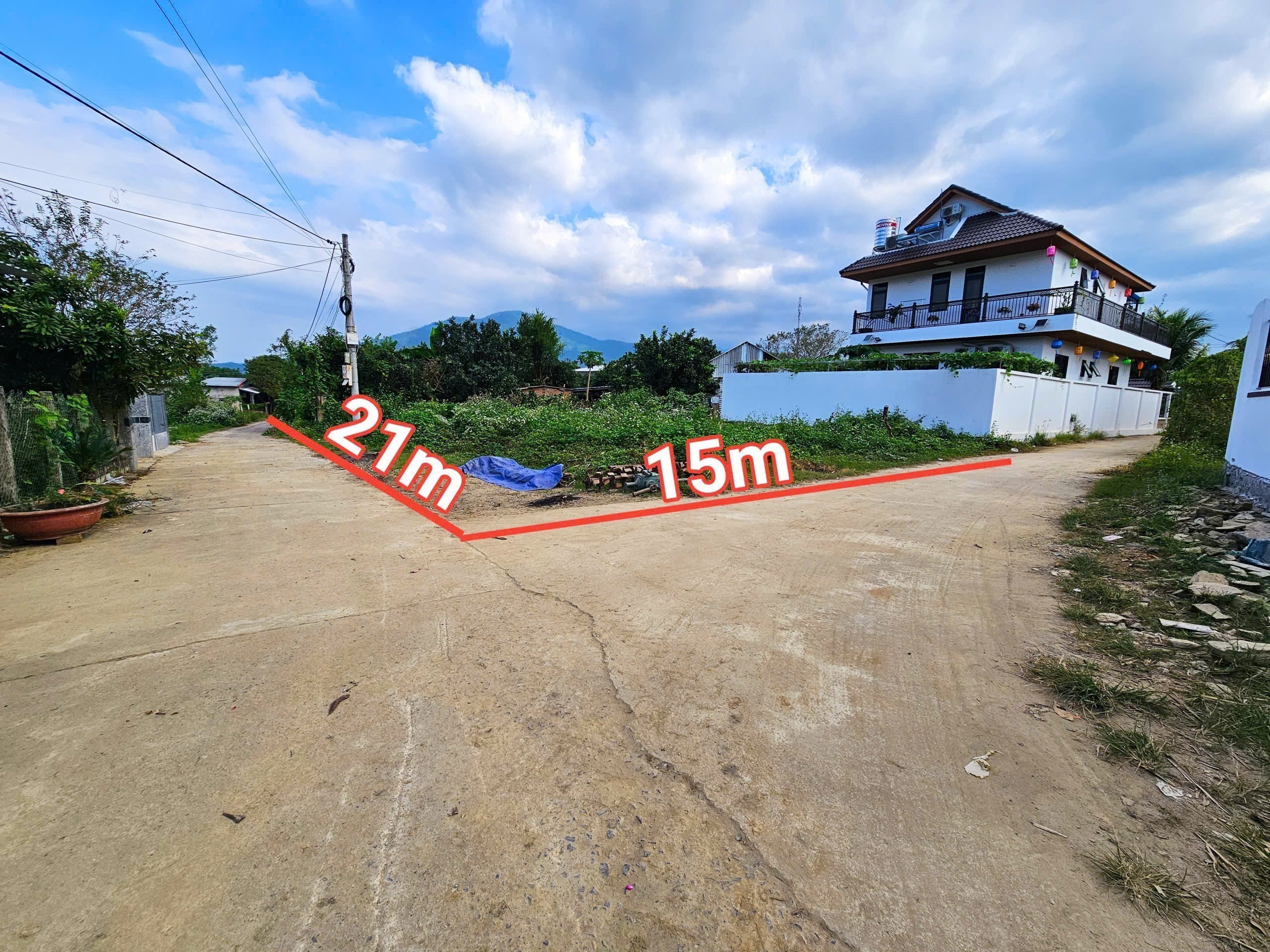 Bán đất Diên Đồng thôn Đồng Trăn 1 full thổ cư - lô góc 2 mặt tiền đường thông tứ hướng