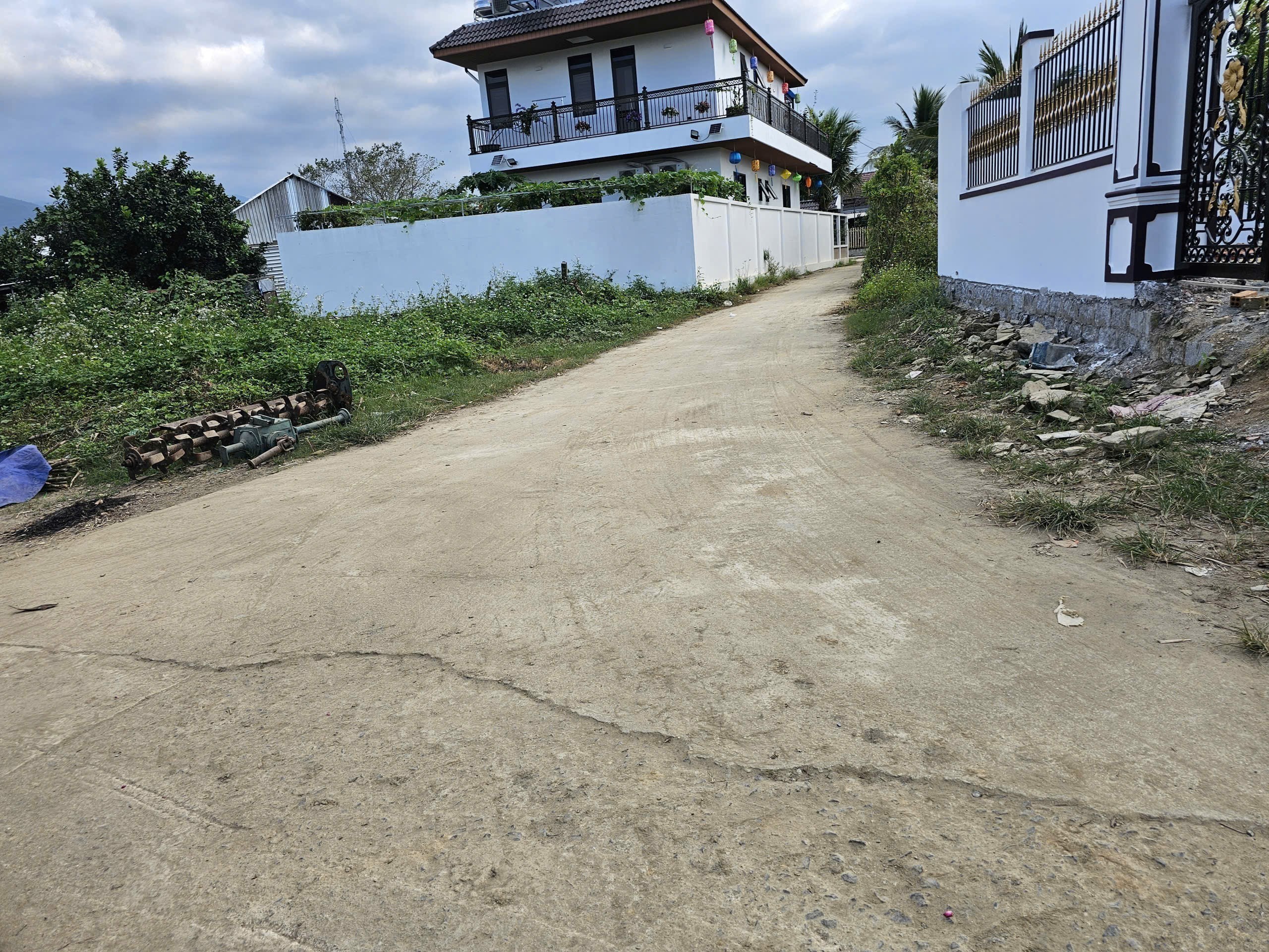 Bán đất Diên Đồng thôn Đồng Trăn 1 full thổ cư - lô góc 2 mặt tiền đường thông tứ hướng 2