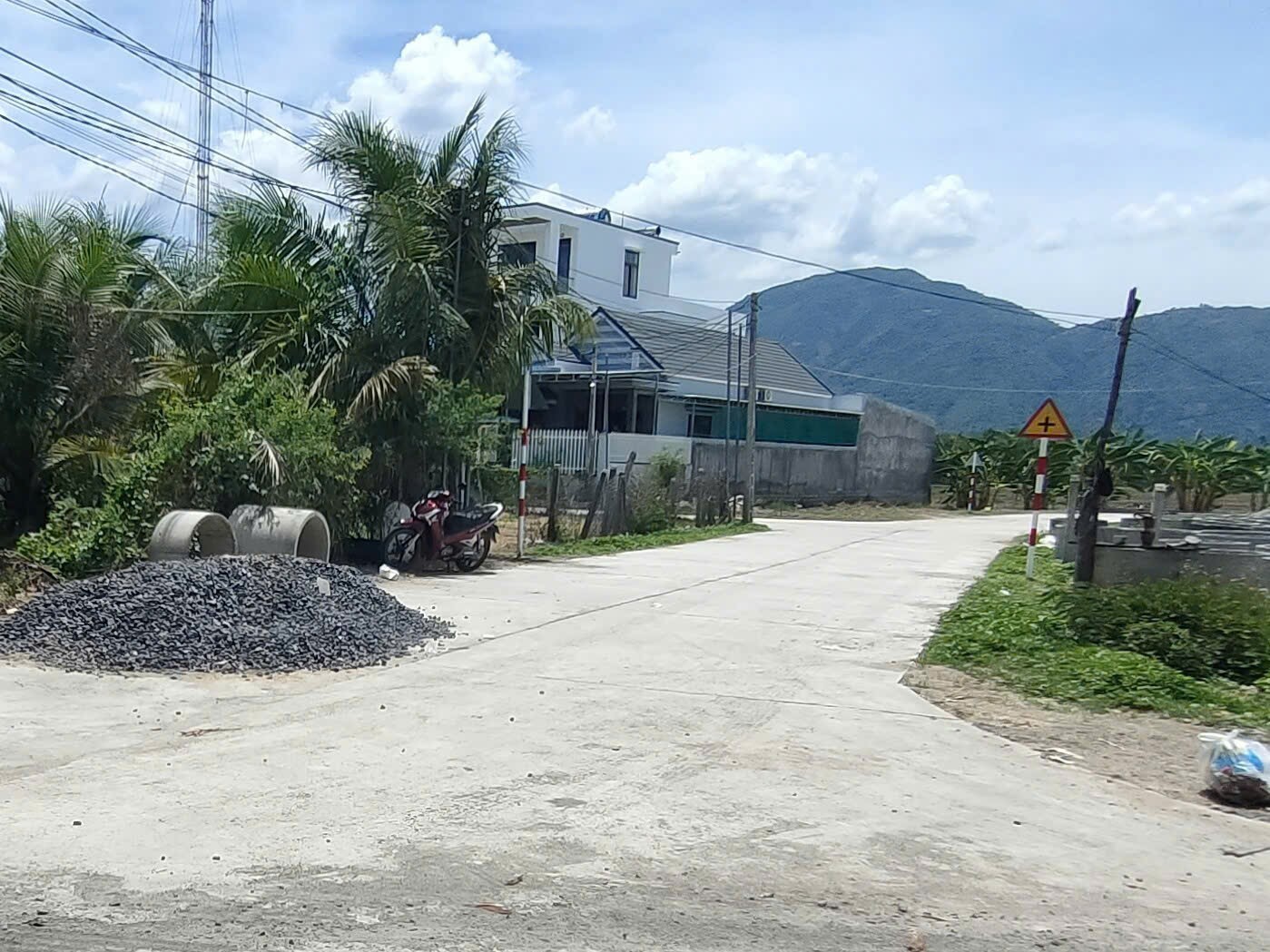 Bán đất Diên Sơn lô góc full thổ khu nhà nước phân lô đường rộng 8m sát bên Hương Lộ 50A