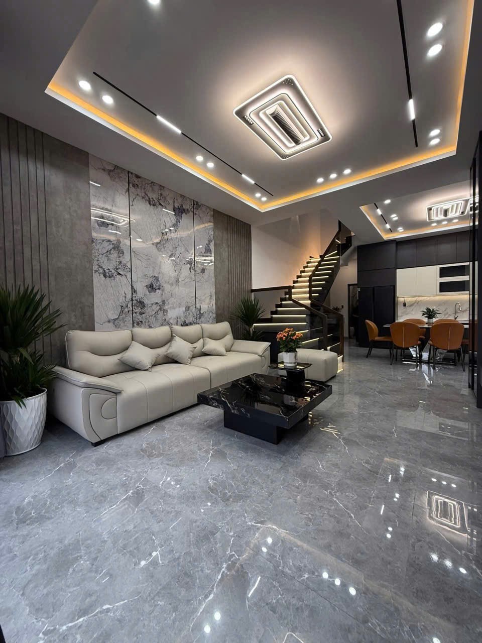Bán nhà Diên Sơn mới xây full thổ sau nhà thờ Cây Vông tặng nội thất xịn - đường 8m thông 7