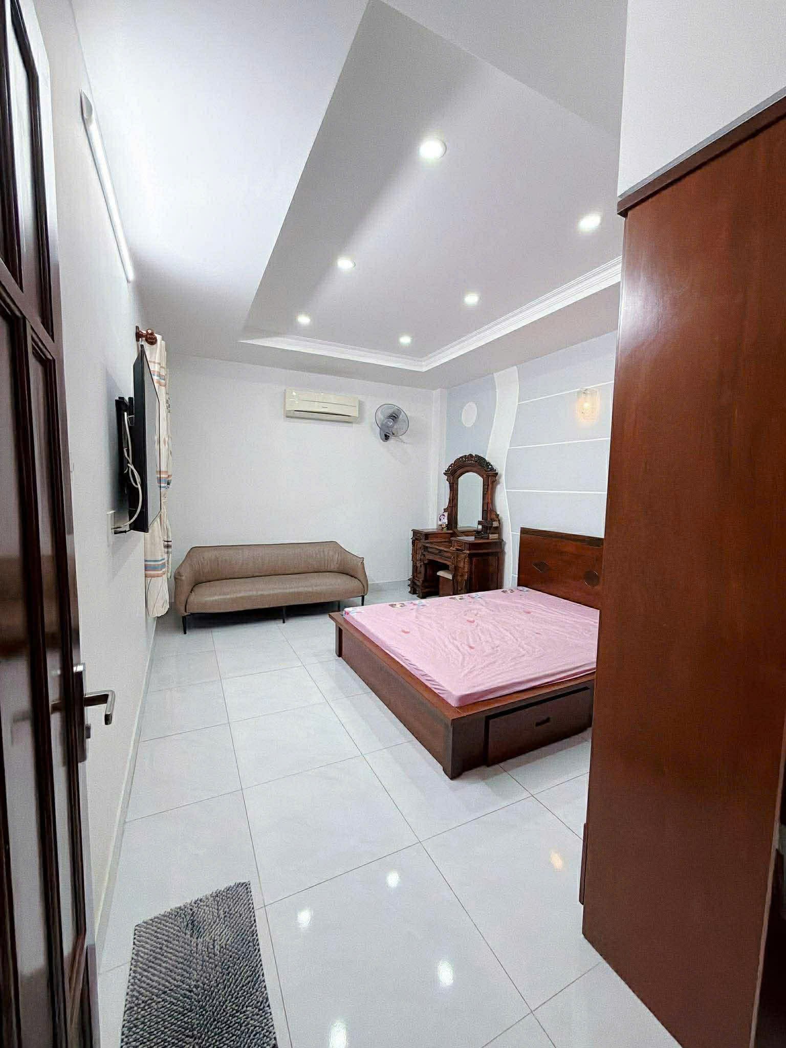 NHÀ ĐẸP HXH HOÀNG HOA THÁM - 4 TẦNG 4PN 60m2 NỞ HẬU - 12.9 TỶ 13