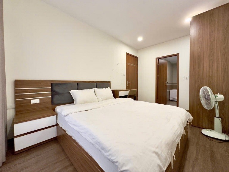 Cho thuê Căn hộ chung cư đường Đào Tấn, Phường Cống Vị, Diện tích 75m², Giá Thương lượng 9