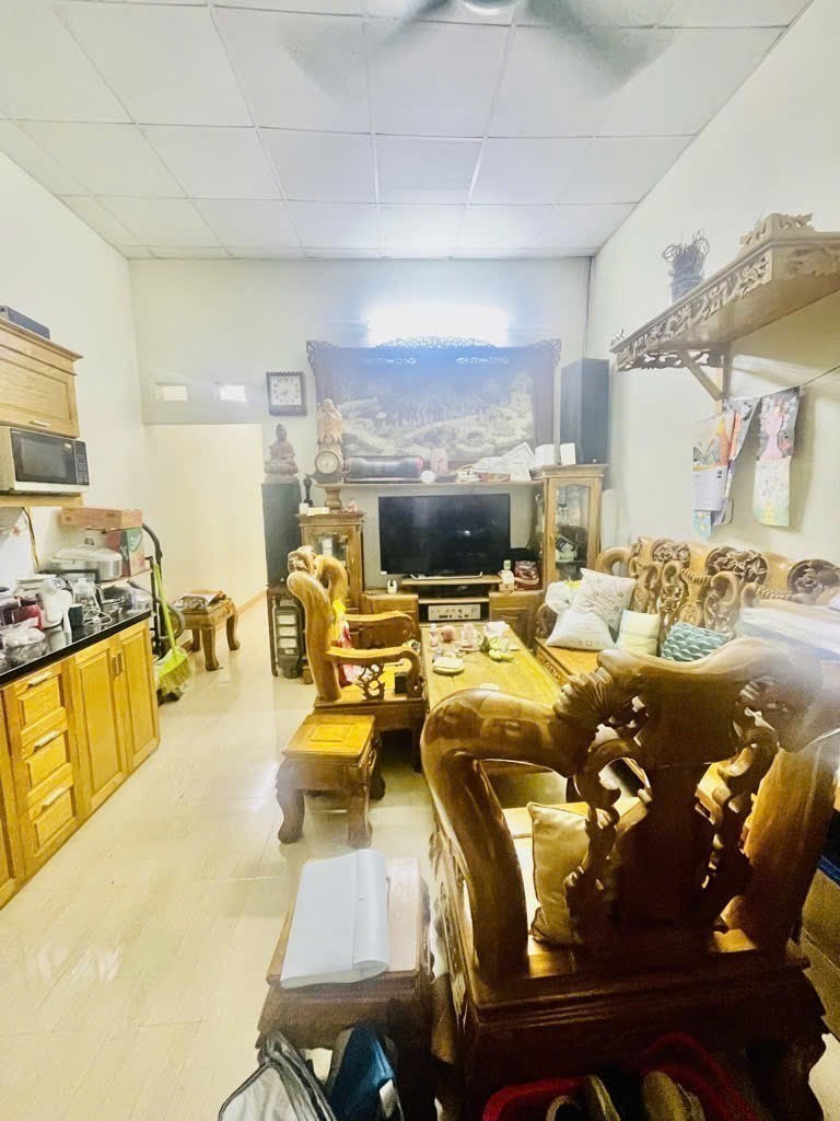 Chị Bình bán nhà ngõ 908 Kim Giang ô tô tránh cạnh KĐT Linh Đàm 66m2 chỉ 9.x tỷ. LH 0989626116