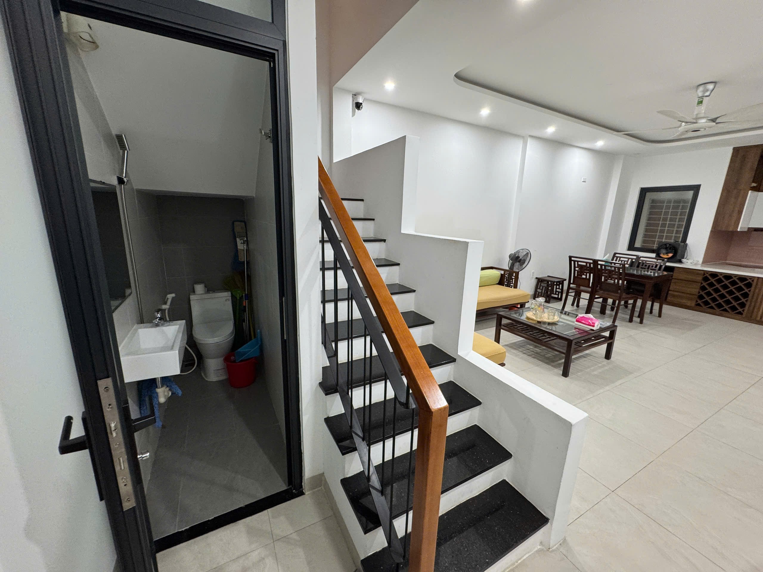 Bán nhà mặt tiền Cửu Long TT Nha Trang – kinh doanh tốt – 76m² 5