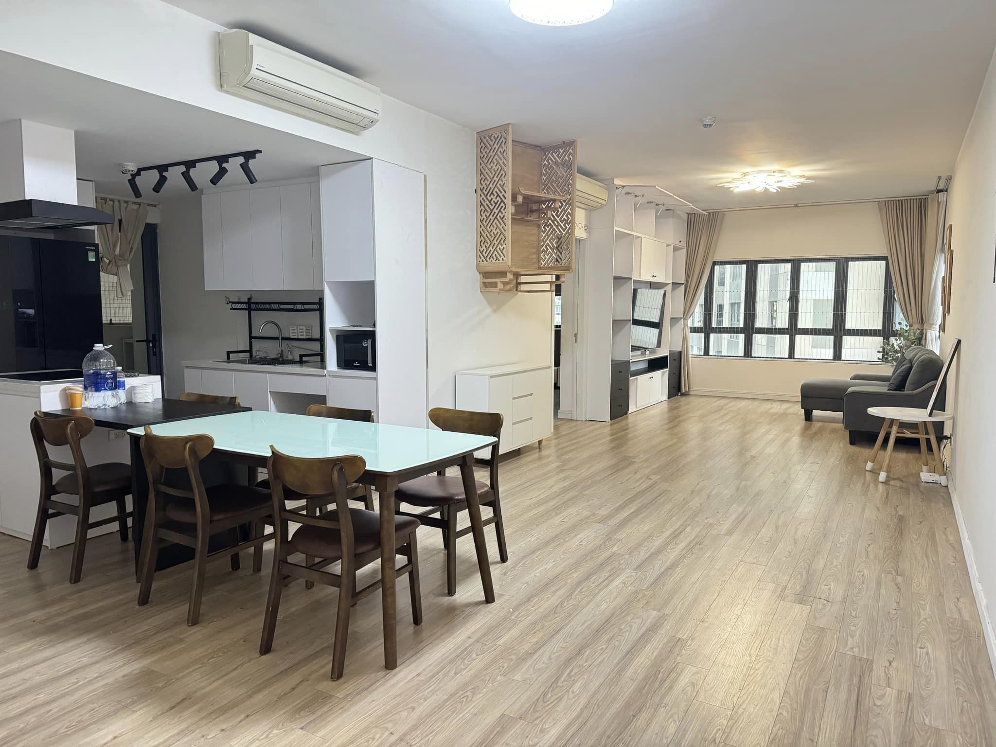 Cần bán căn hộ 3 ngủ 114m2 tại tòa B Mulberry Lane, giá 8.x tỷ 2