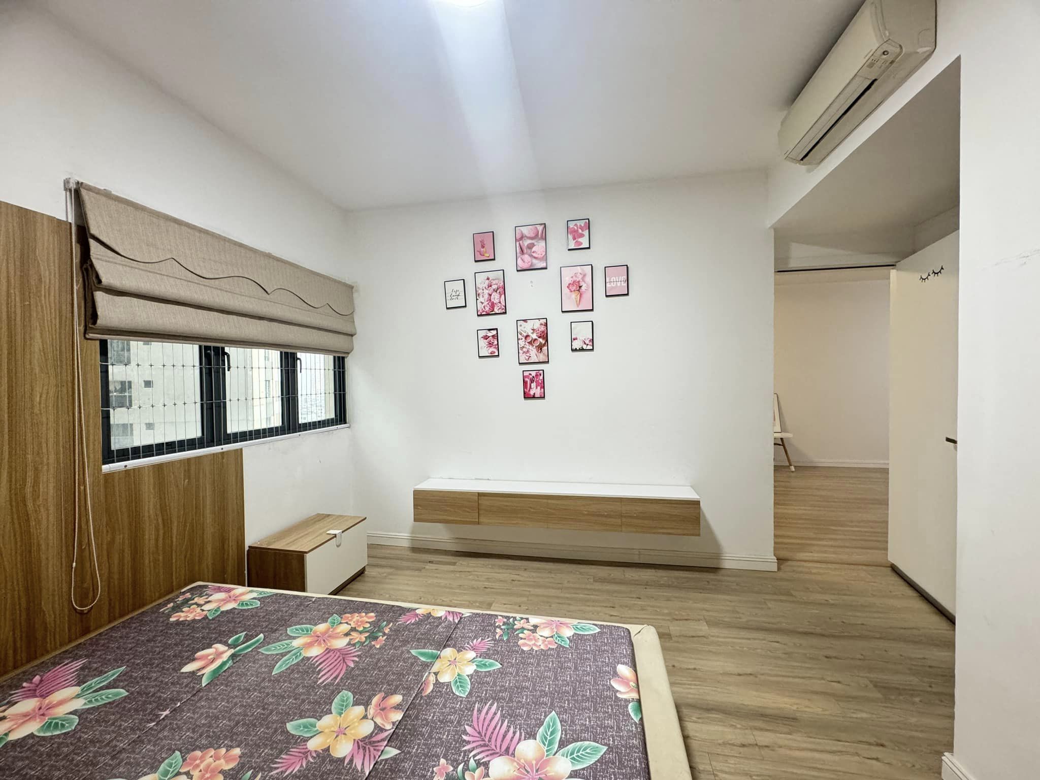 Cần bán căn hộ 3 ngủ 114m2 tại tòa B Mulberry Lane, giá 8.x tỷ 4