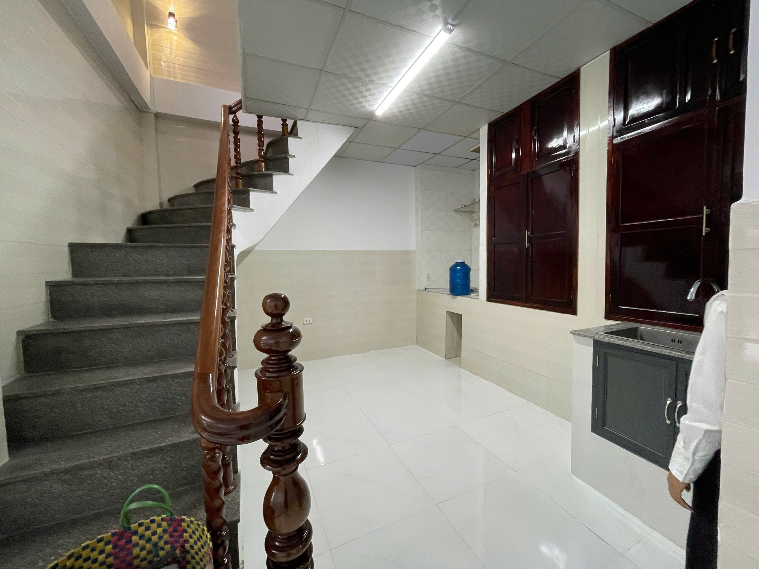 Bán nhà 2 tầng ô tô Vĩnh Hải Nha Trang, gần biển, DT 133m² 3