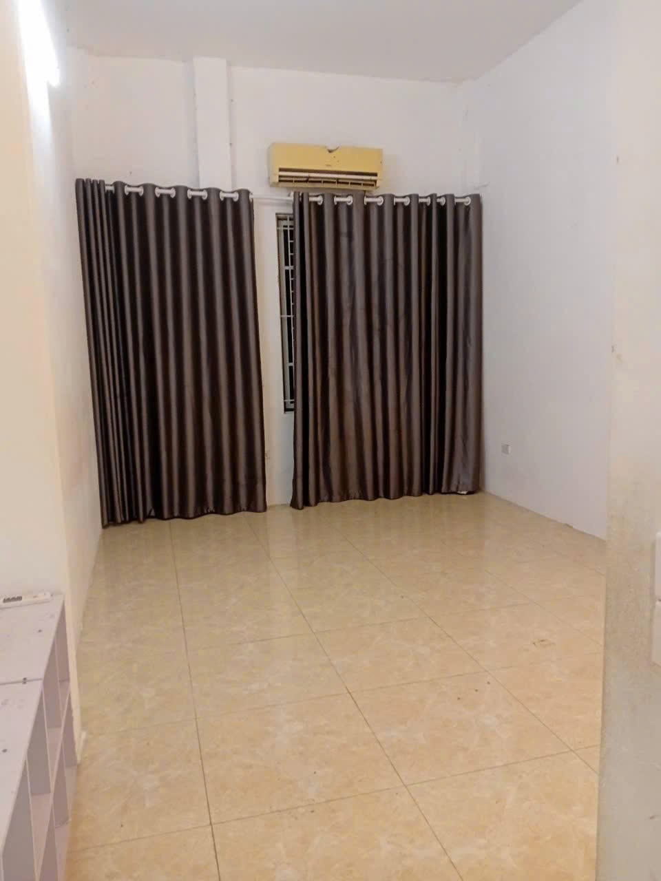 Cho thuê nhà ngõ 134 Đê Trần Khát Chân - Hai Bà Trưng 35m x 4T giá 9.5 triệu 3
