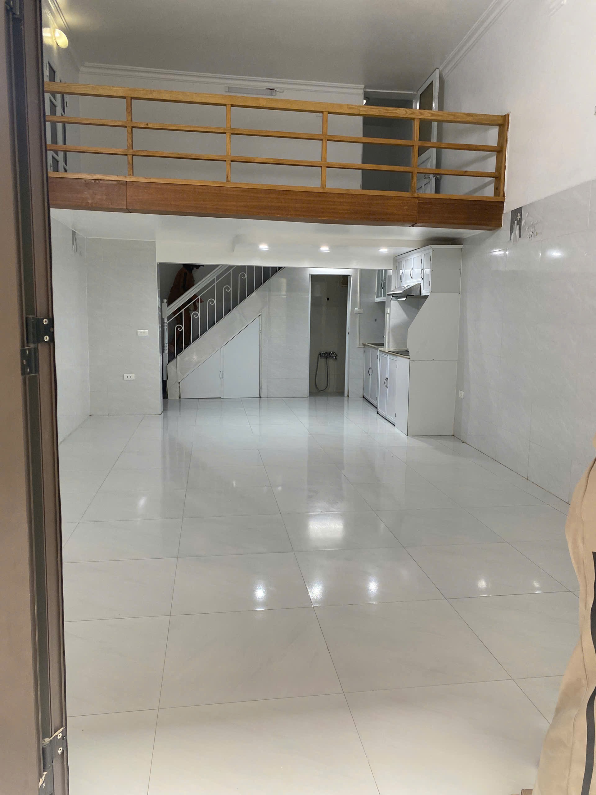 Cho thuê nhà riêng Bạch Mai - Hai Bà Trưng 40m x 4T giá 12TR - NHÀ SẠCH ĐẸP, Ở NHÓM 3