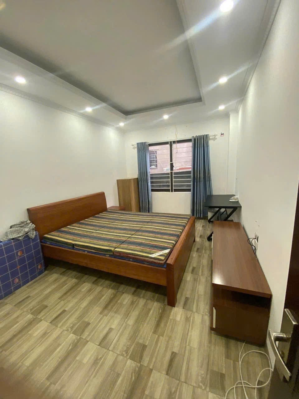 Cần cho thuê nhà nguyên căn ngõ 339 Minh Khai, Hai Bà Trưng 60m x 7T giá 18 triệu 5