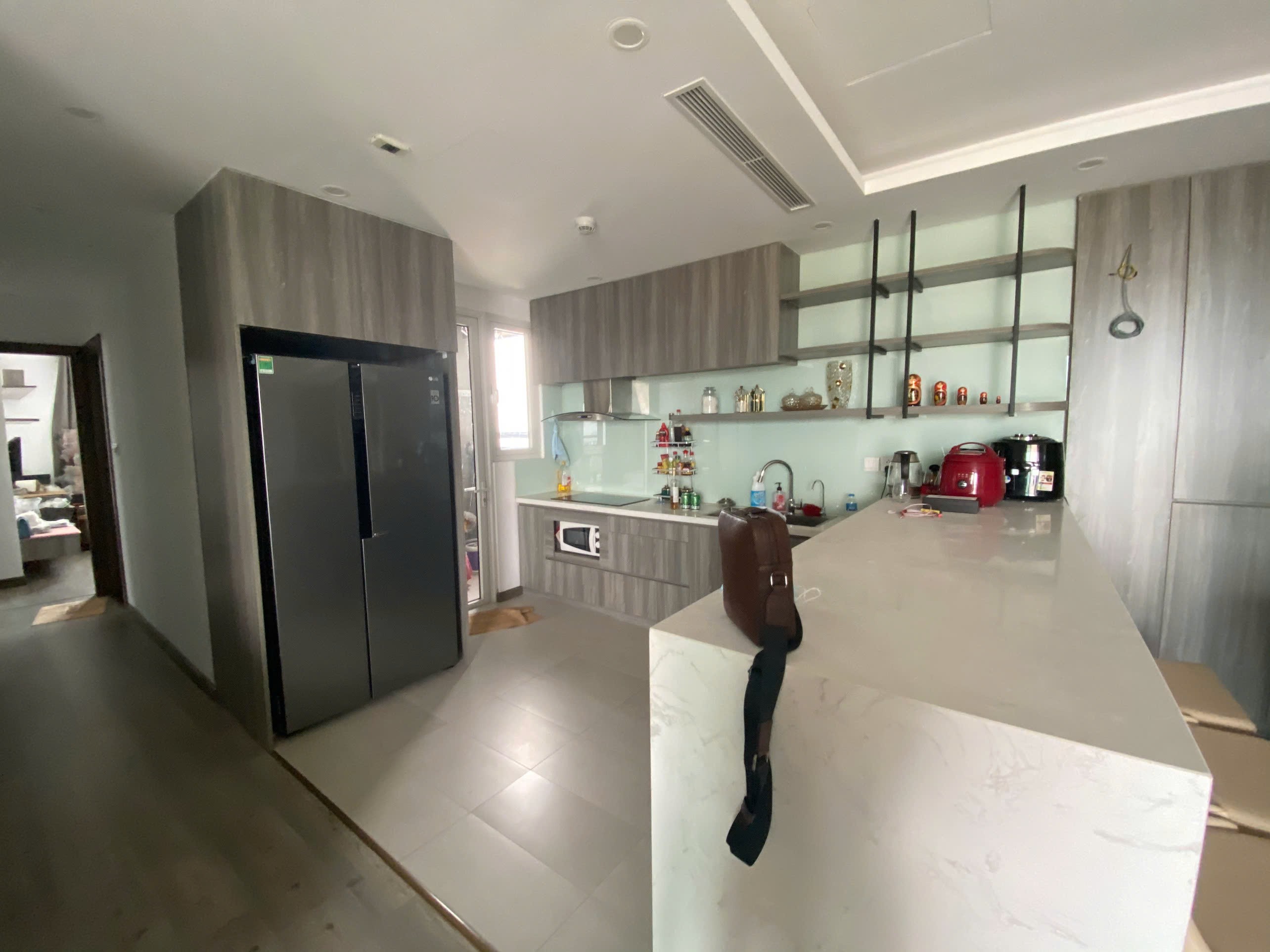 Bán căn hộ 3PN rộng 100m2 tại SEASONS AVENUE, giá 10 tỷ 3