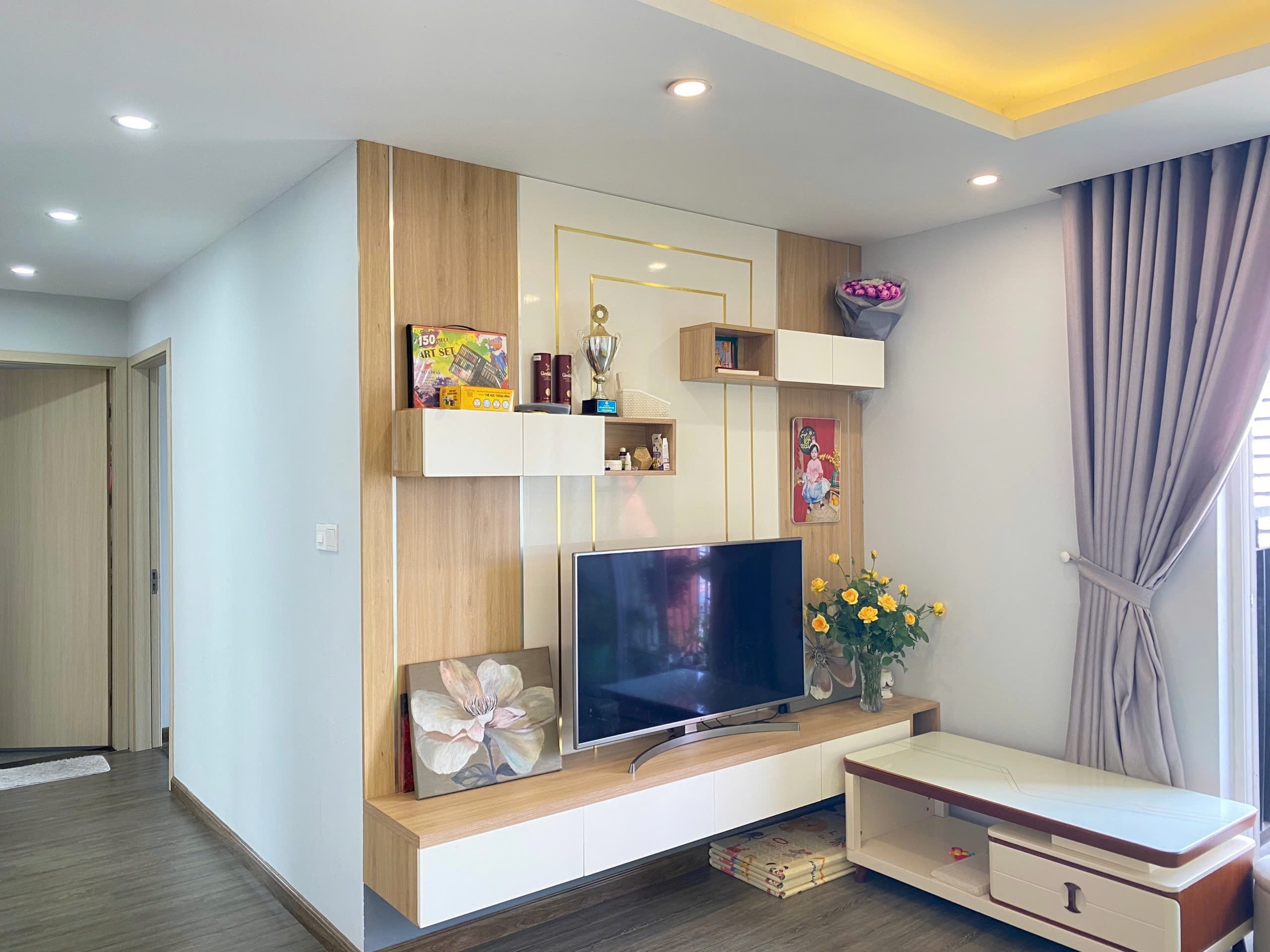 Bán căn hộ 3 ngủ tại Seasons Avenue dt 105m2, full đồ, hàng hiếm BCĐN