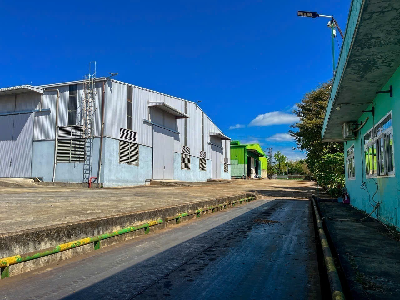 Cho thuê Kho - Nhà xưởng đường Ngô Quyền, Xã Trà Đa, Diện tích 2400m², Giá Thương lượng 3