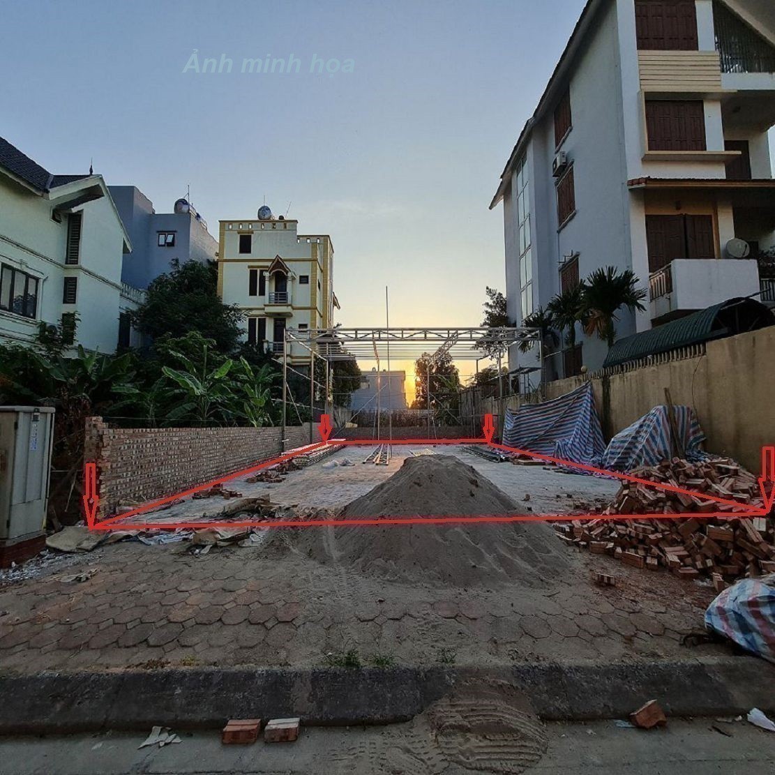 Bán đất trung tâm Trâu Quỳ, Gia Lâm. 36m2, đường 22m, kinh doanh. 7 tỷ x. Lh 0989894845 Tôi có lô đ 3