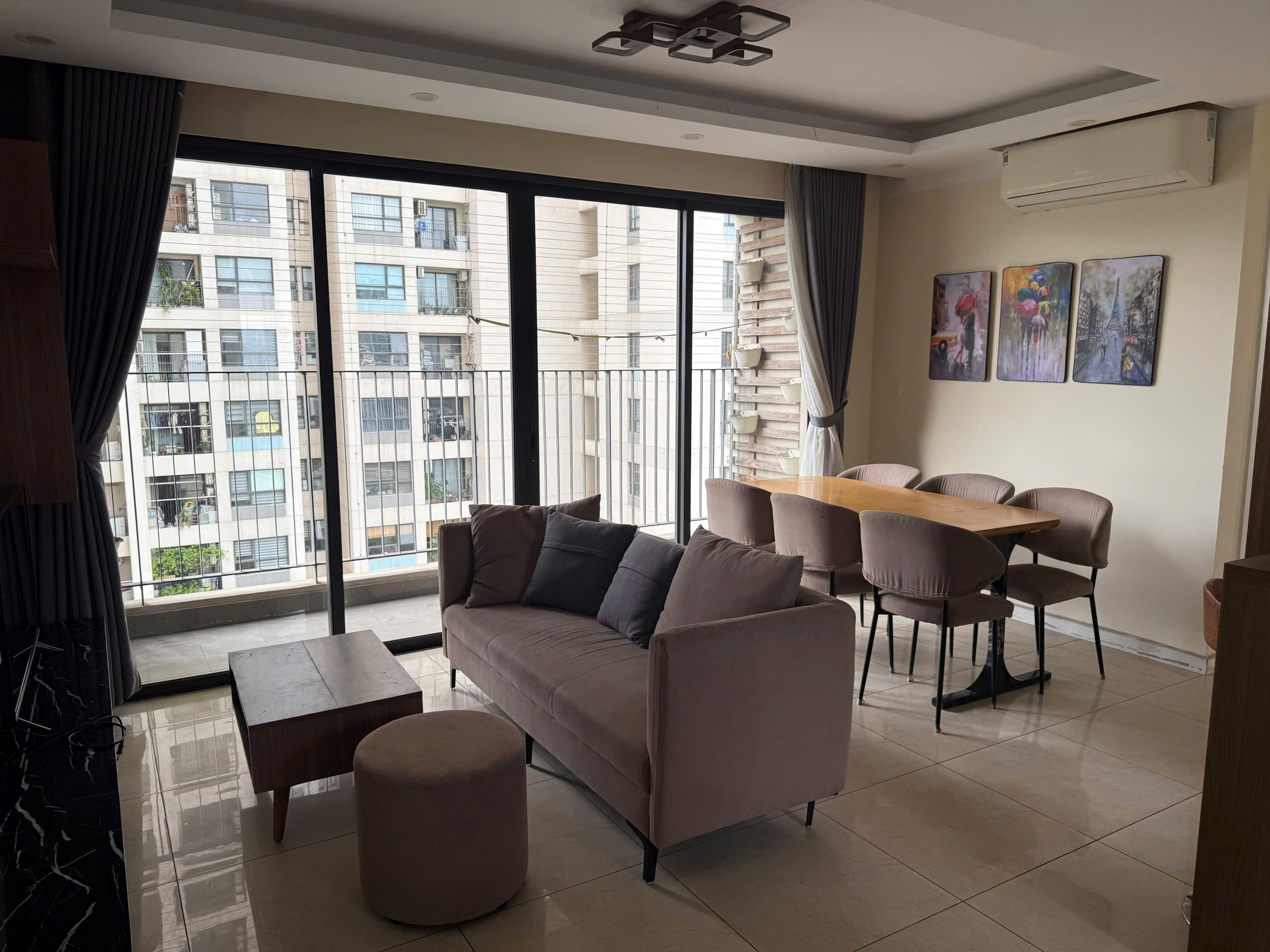 Bán căn hộ 3PN VIEW HỒ tại Vinhomes Trần Duy Hưng, chỉ 12.x t.ỷ 4