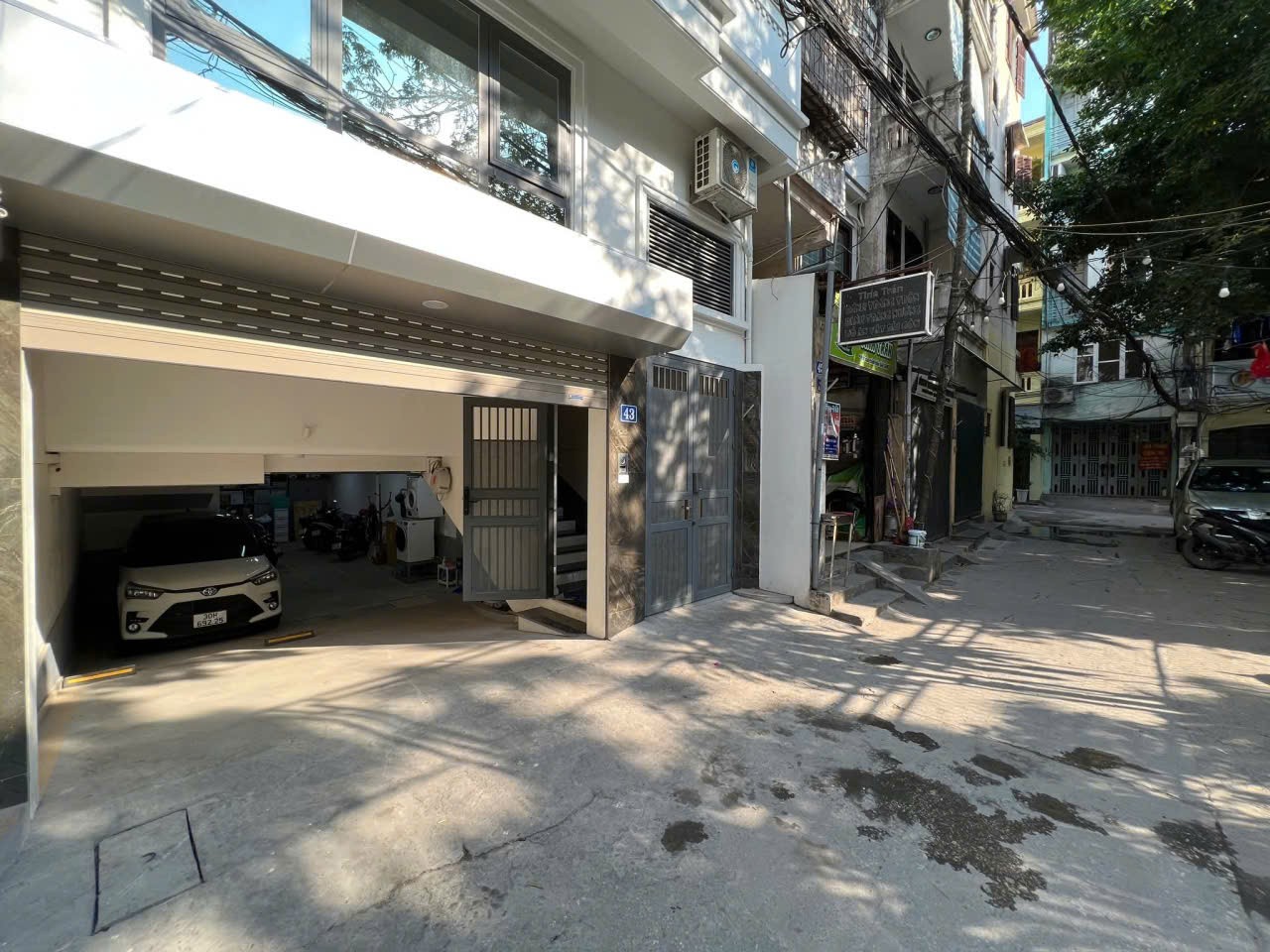 Cho thuê nhà ngõ Chùa Láng, Đống Đa 80m x 5T giá 29 triệu Ô TÔ DỪNG ĐỖ - KD