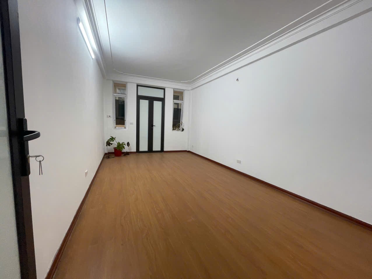Cho thuê Nhà Riêng Lãng Yên - Quận Hai Bà Trưng 35m x 5T NHÀ SẠCH ĐẸP giá 15 triệu 5
